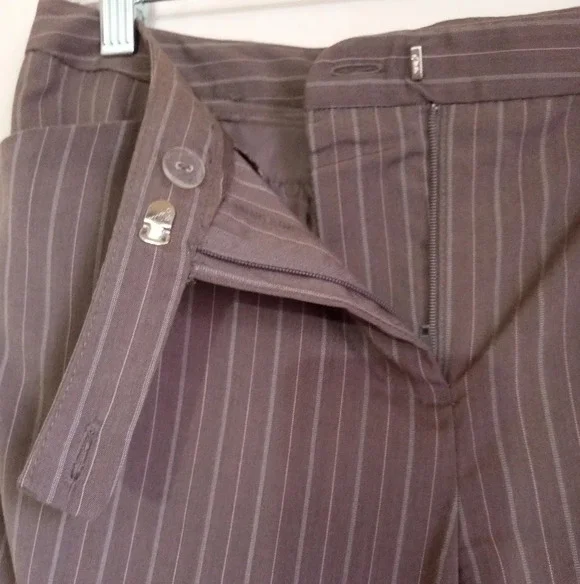 Nine and Co. pinstripe trousers women's size 4 - Picture 7 of 11